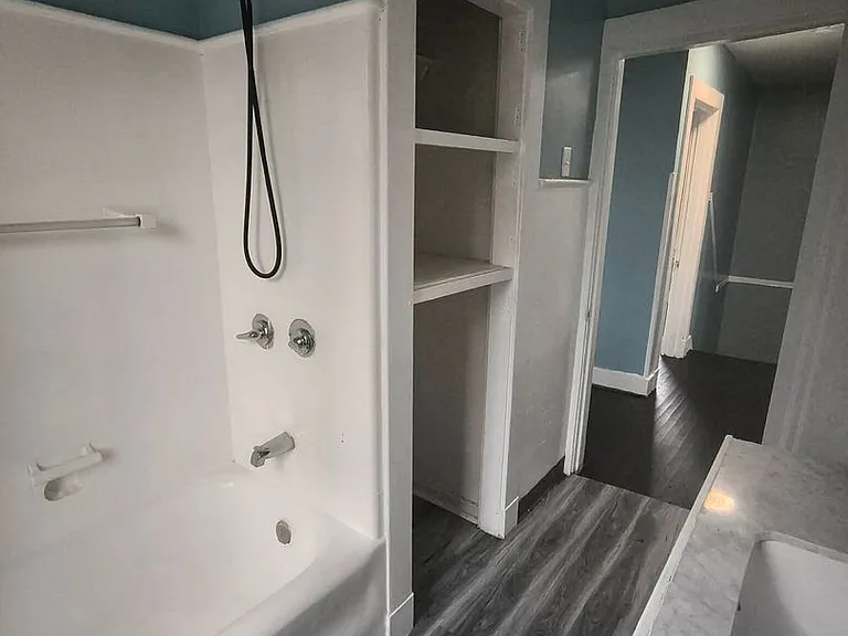 800 Richford St — Photo 5