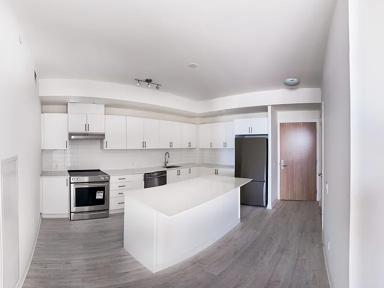 8960 Jane St #621 — Photo 3