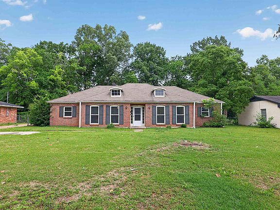 4th image of 2721 Baldwin Brook Dr