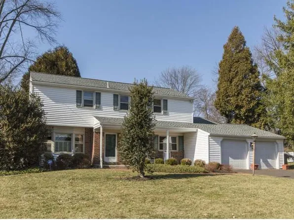1512 Temple Dr, Maple Glen, PA 19002