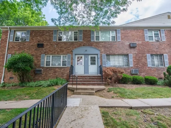 9 Wedgewood Drive, Unit 93 BLDG 9 #93, Verona Twp., NJ 07044