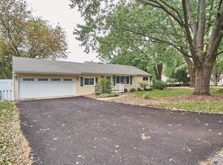 205 Pheasant Trl, Lake In The Hills, IL 60156