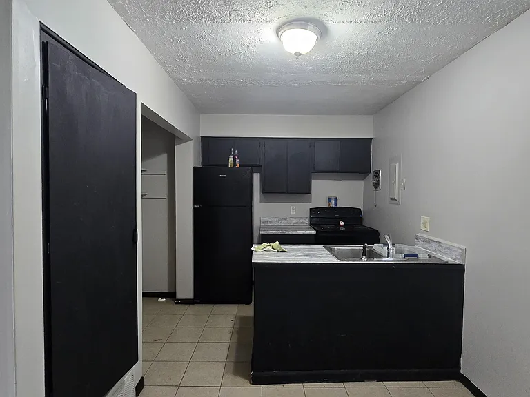 840 Whitethorne Ave #A — Photo 7