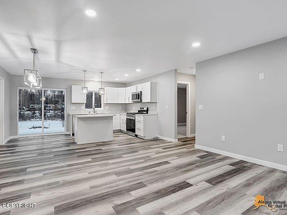 4th image of 8201 W Teal Cir