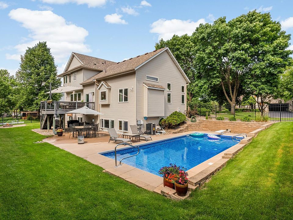 1st image of 20439 Islandview Cir