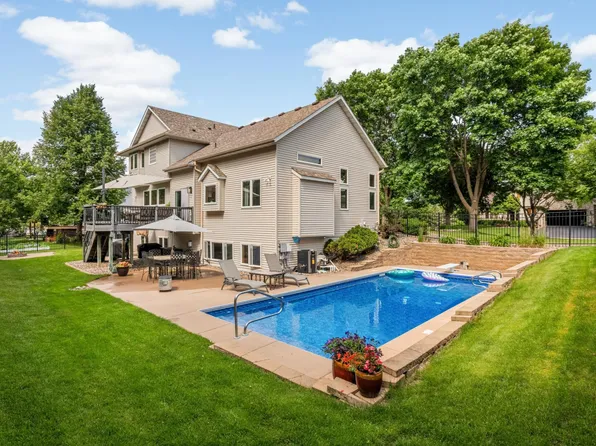 20439 Islandview Cir, Lakeville, MN 55044