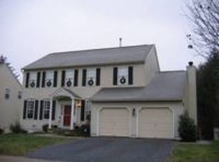 321 Fox Ln, Perkasie, PA 18944