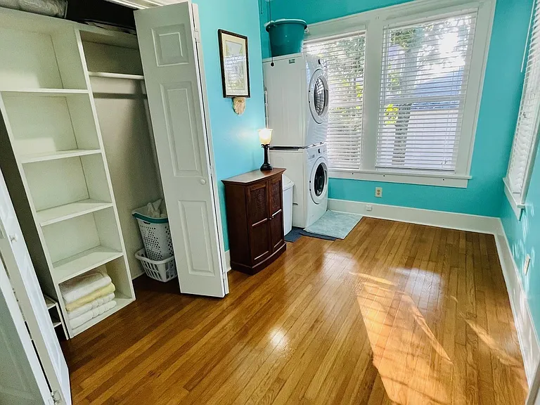 4623 Avenue N 1/2 — Photo 11