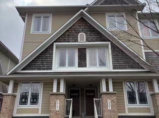 578 Chapman Mills Dr #B, Ottawa, ON K2J 0V4