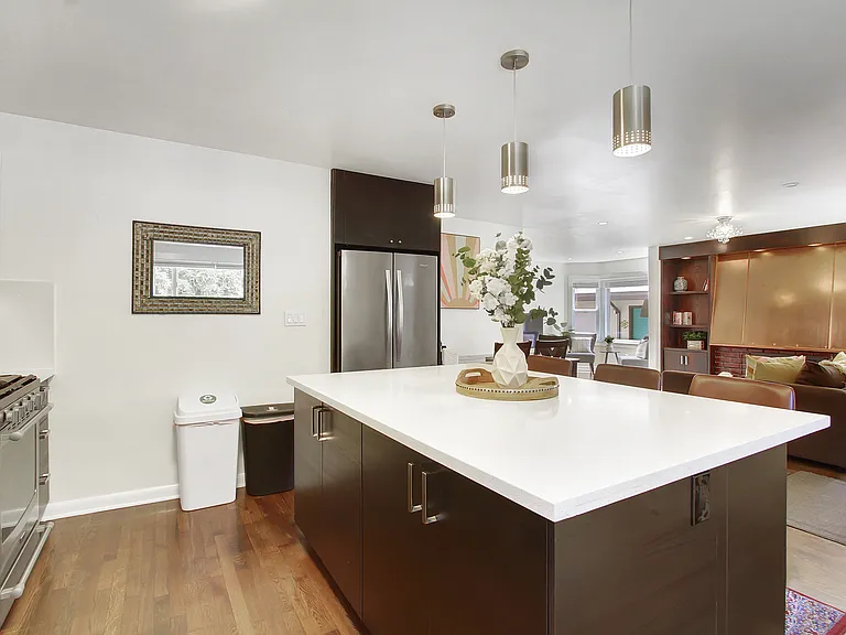 4144 48th Ave SW — Photo 4