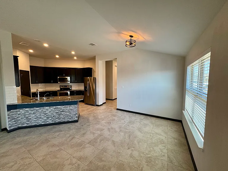 160 Sun Ray Dr — Photo 7