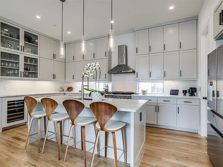 2719 Reagan St #101 — Photo 9