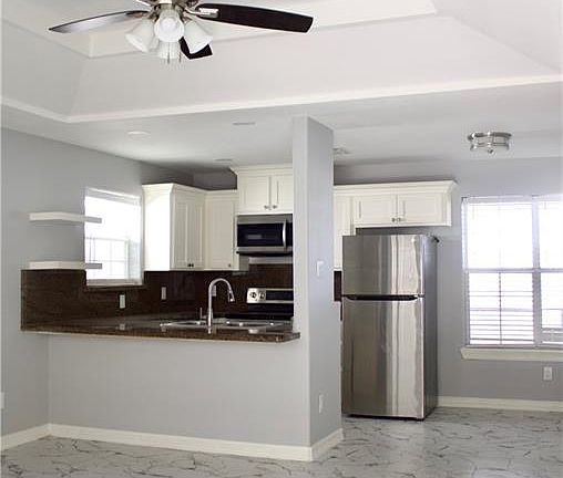 4th image of 1208 Sandpiper Ave APT 2