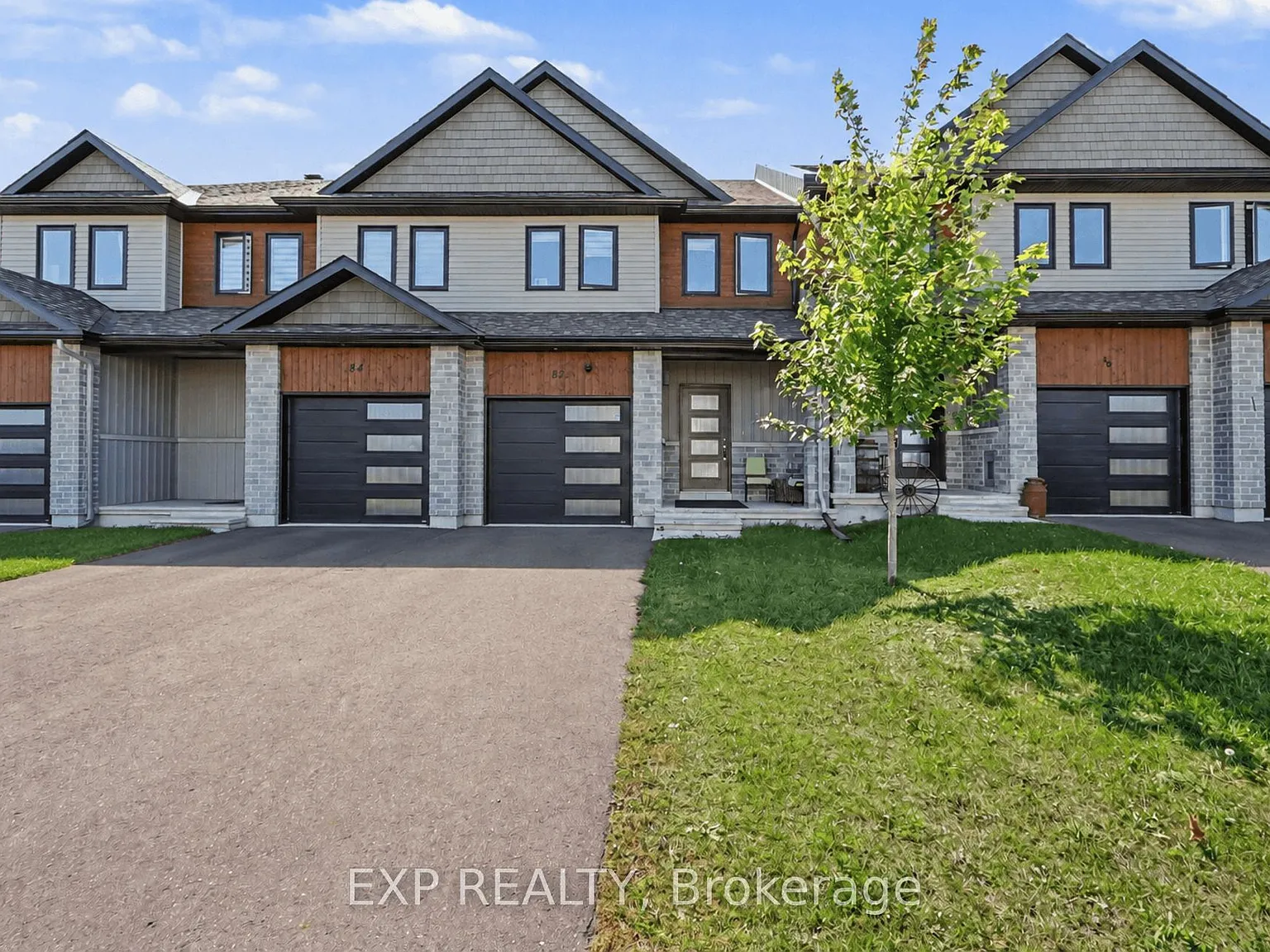 3 bed, $2,600 — Photo 2