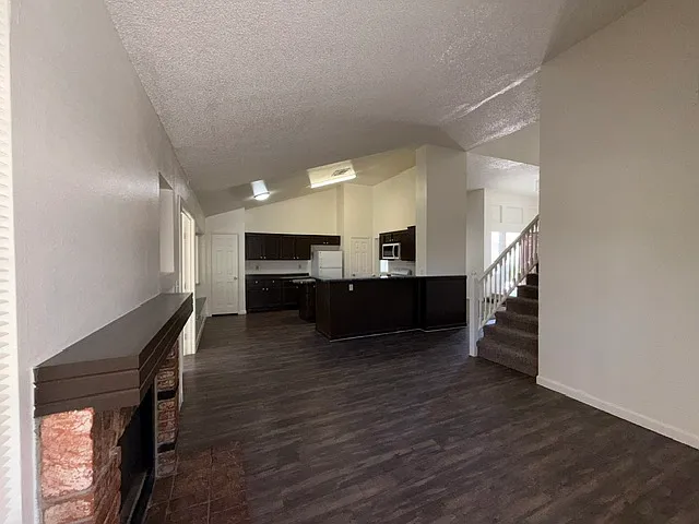 2998 Kennewick Dr — Photo 8