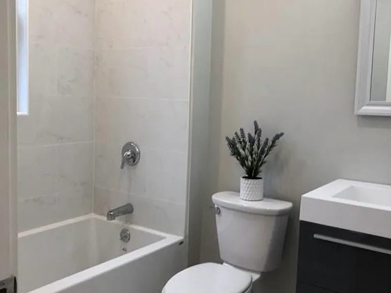 7 Clover St #1 — Photo 7