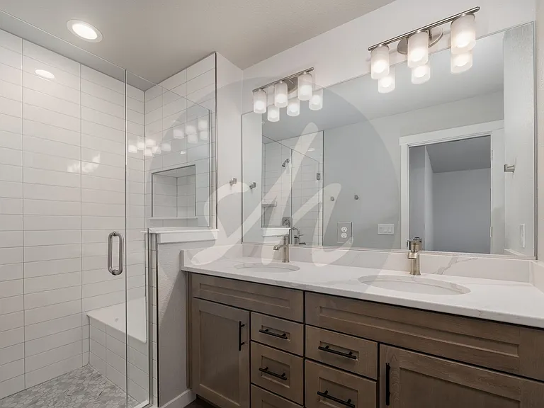 3659 Levy Park Dr — Photo 11
