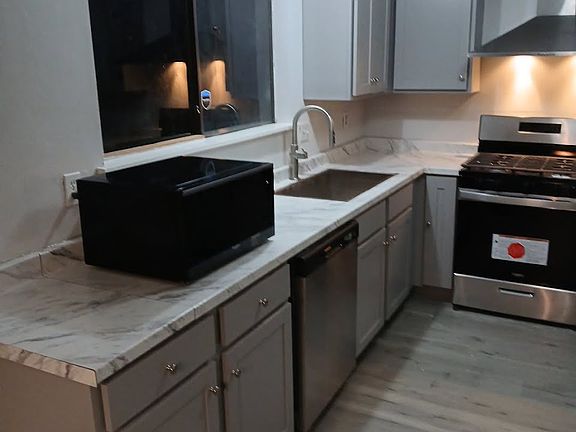 3rd image of 130 Creekmont Way