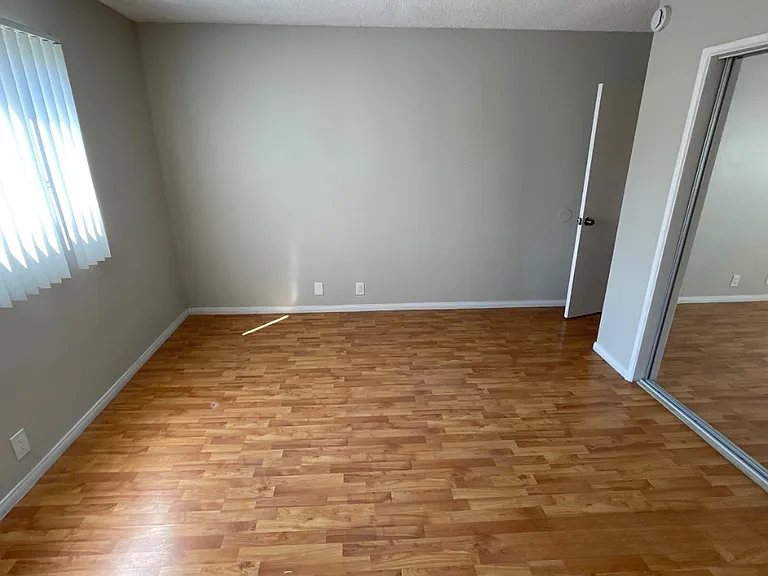 1675 Amberwood — Photo 28