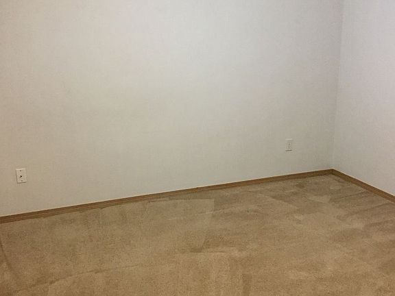 5th image of 5411 99th Pl NE #B
