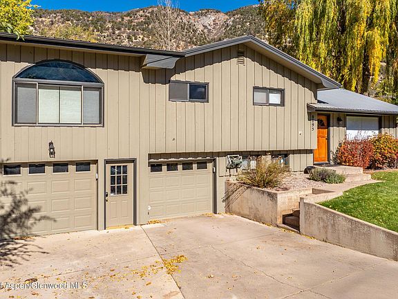 3rd image of 95 Chapparral Cir