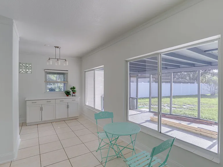 121 S Triplet Lake Dr — Photo 7