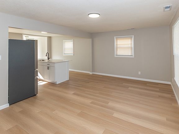 5th image of 1299 Grant St