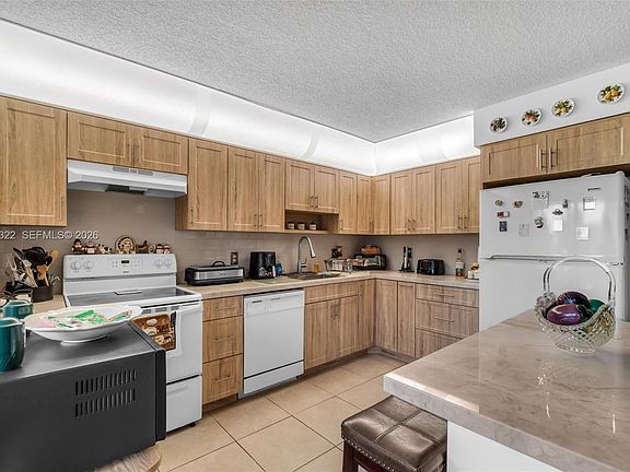 2nd image of 17000 NW 67th Ave APT 126