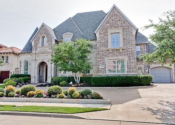 3rd image of 6328 Bluffview Dr