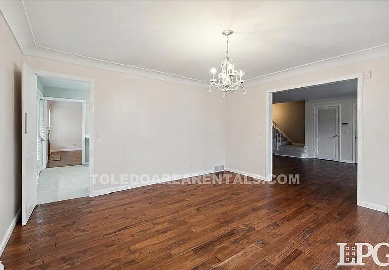 3835 Hillandale Rd E — Photo 19