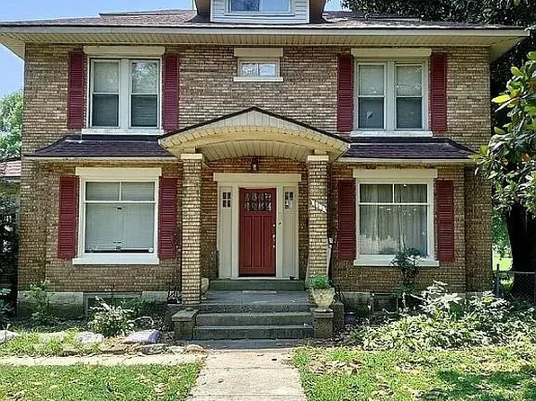 111 E McKinley St, Hayti, MO 63851