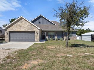 2375 Sunfish Point, Bluff Dale, TX 76433