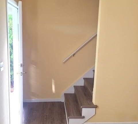 3rd image of 979 Royce Ave
