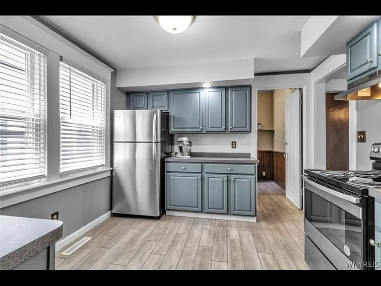 622 Parkside Ave — Photo 3