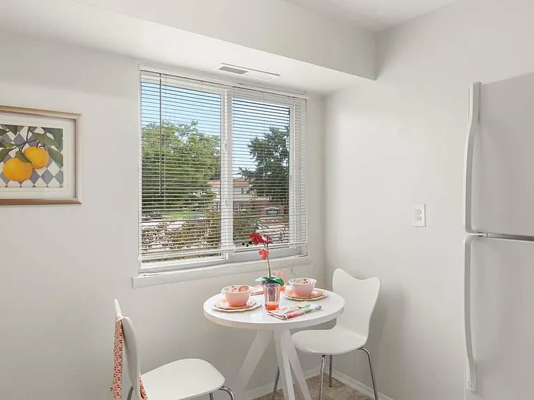 22-web-or-mls-commonsatwhitemarshmodel1-11