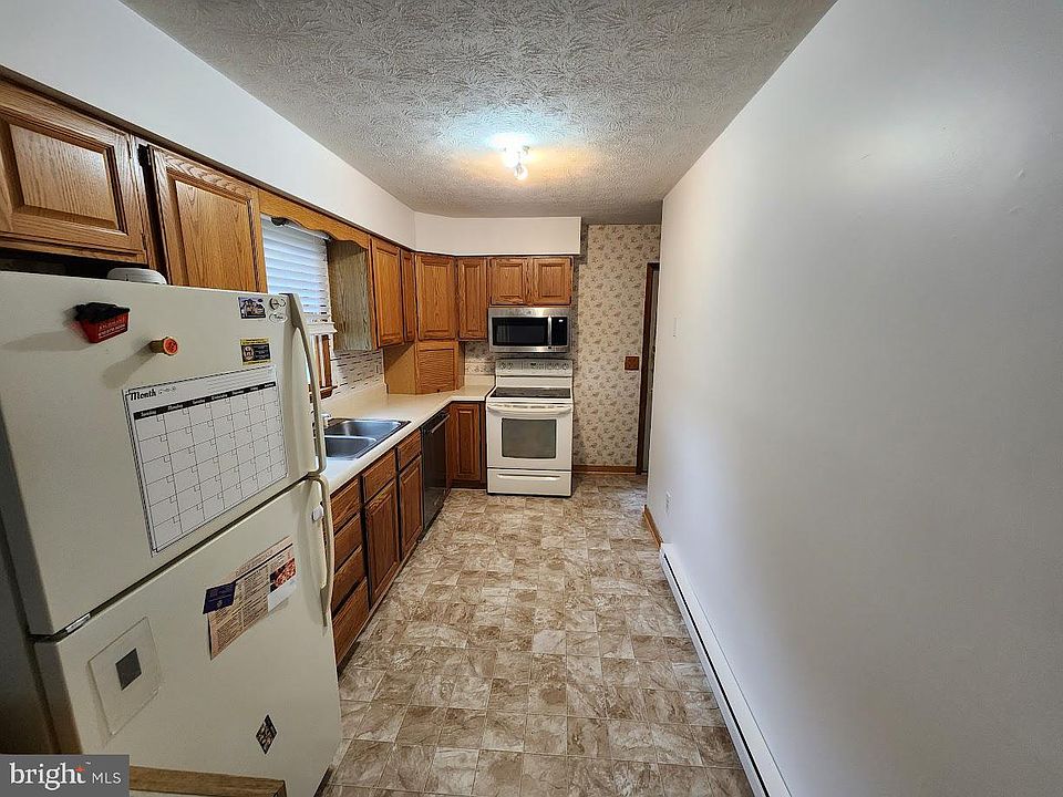 2nd image of 308 Sunrise Cir