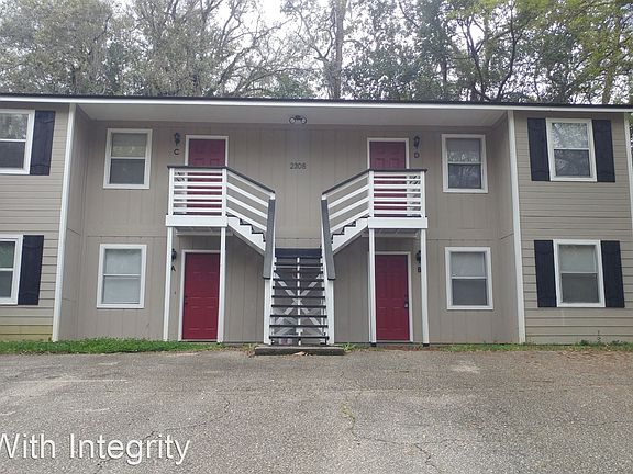 2nd image of 2308 Sylvan Ct APT B
