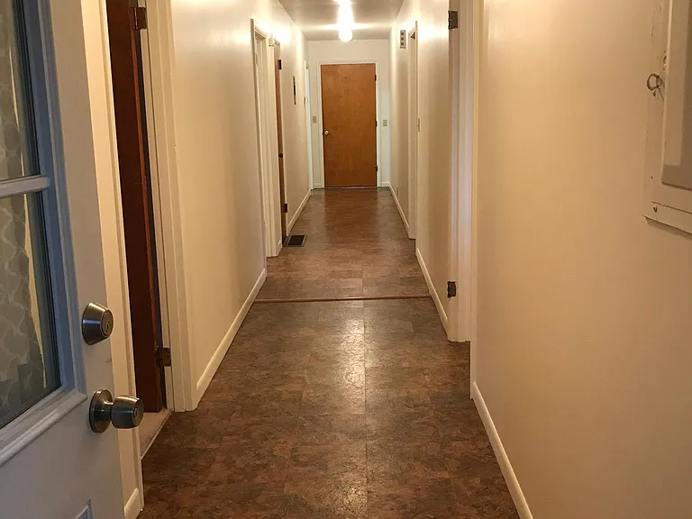 1175 Avenue B — Photo 10