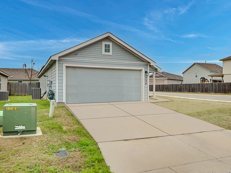 Listing photo 5