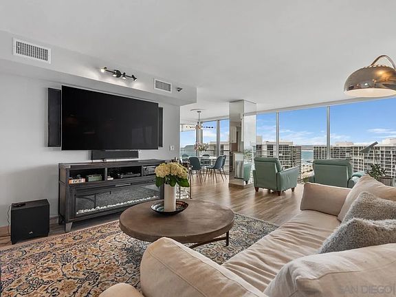 5th image of 1810 Avenida Del Mundo Unit 1606