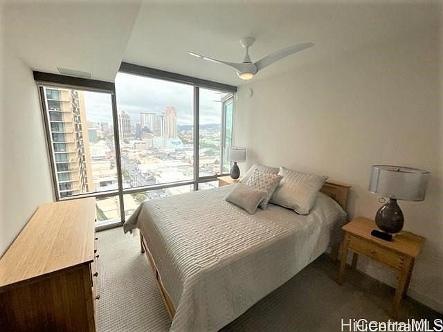 1st image of 1001 Queen St #1413