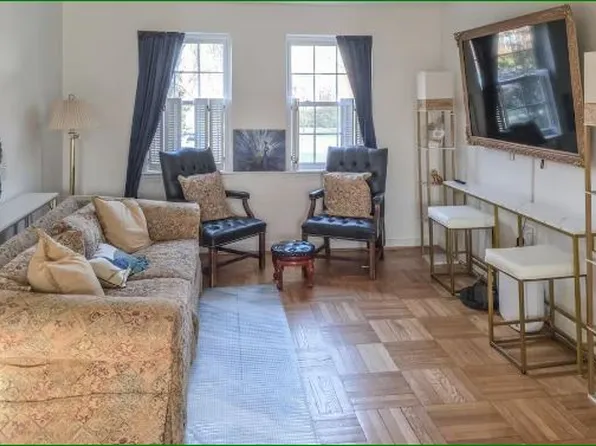 (undisclosed Address), Alexandria, VA 22307