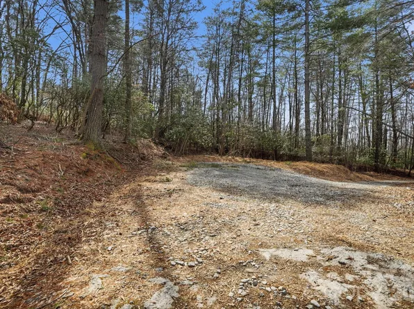 1 Ray Hill Rd #1, Mills River, NC 28759