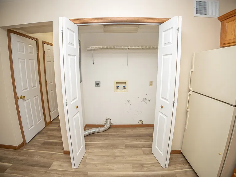 1112 Jefferson St #I — Photo 15