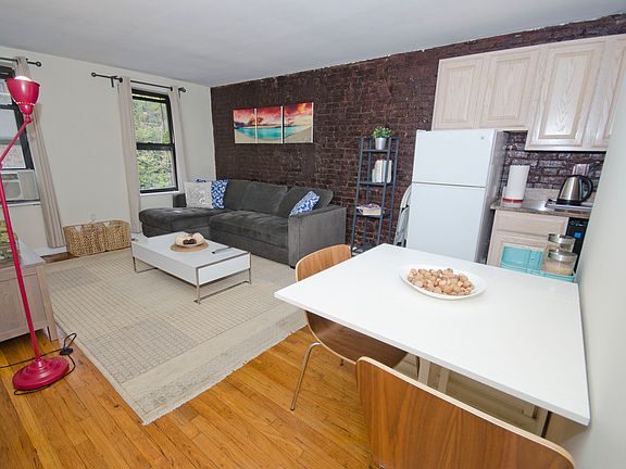 4th image of 350 E 19th St APT 2D