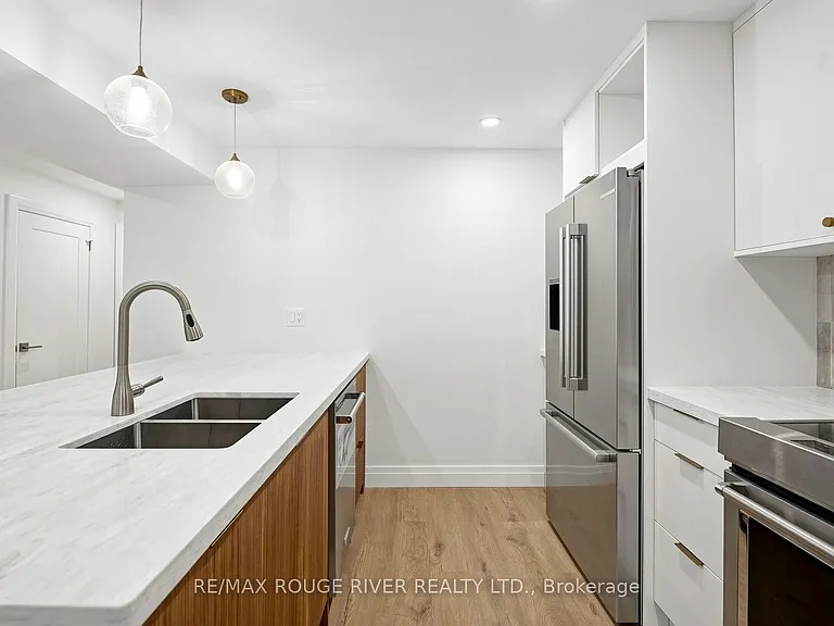 344 Centennial Rd #BASEMENT — Photo 10
