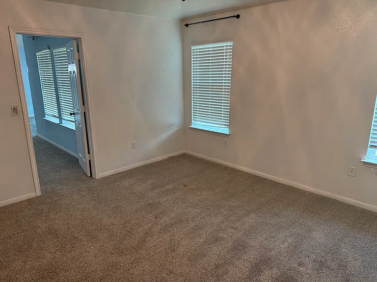 18421 Weatherby Ln — Photo 13