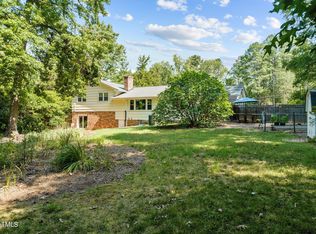 1204 Willow Dr, Chapel Hill, NC 27517
