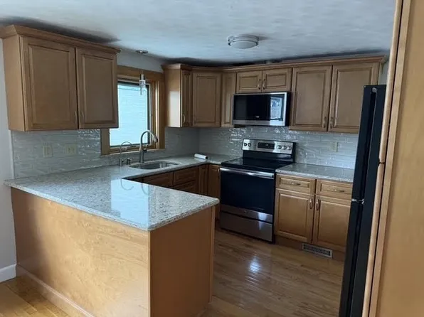 7 Puritan Rd, Danvers, MA 01923