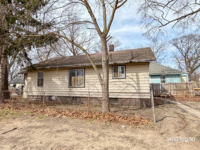 2128 8th St, Muskegon Heights, MI, 49444